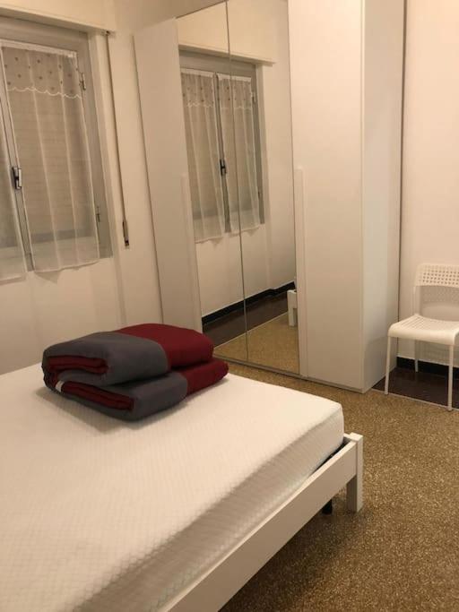 La Casetta Gialla Apartment *